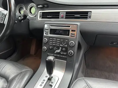 Volvo V70 T6 AWD Summum — Break premium 285 ch, traction intégrale, état exceptionnel — Miniatura 13