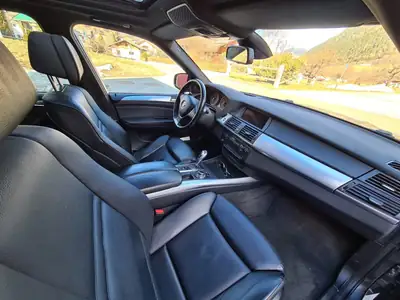 BMW X5 xDrive 50i — SUV premium 408 ch, équipement complet et sécurité maximale — Miniatura 7