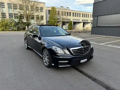Mercedes-Benz E 63 AMG — Berline sport 525 ch, performance authentique — dettaglio