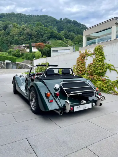 Morgan Plus 8 LeMans62 — Légende britannique rare, 250 ch optimisés, cabriolet collector — vista posteriore