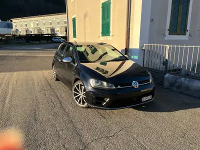 VW Golf 7 R 360 PS — Sportive haute performance, transmission intégrale, 158 000 km — vista esterna