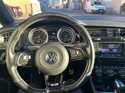 VW Golf 7 R 360 PS — Sportive haute performance, transmission intégrale, 158 000 km — fianco