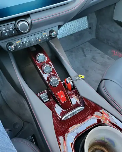 Ferrari Portofino M — Cabriolet sportif 2023, 620 ch, carbone rouge exclusif — Miniature 7