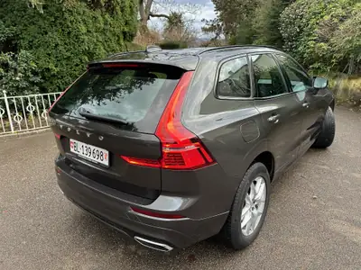 Volvo XC60 T6 eAWD R-Design — Hybride rechargeable, 42'300 km seulement — arrière