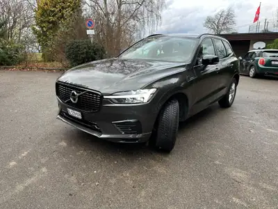 Volvo XC60 T6 eAWD R-Design — Hybride rechargeable, 42'300 km seulement — vue extérieure