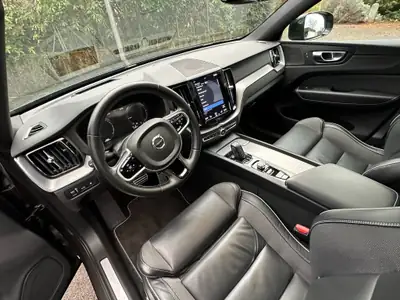 Volvo XC60 T6 eAWD R-Design — Hybride rechargeable, 42'300 km seulement — Miniature 7