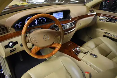 Mercedes-Benz S 500 4Matic — Berline de prestige allemande, entretien impeccable — Miniature 12