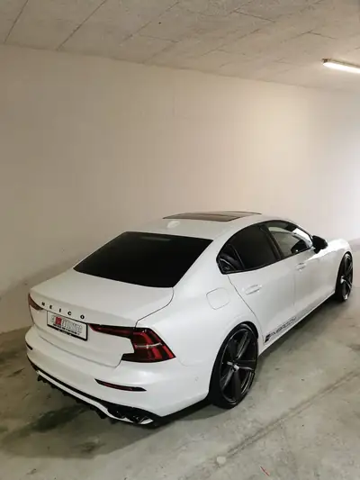 Volvo S60 B5 AWD — Berline suédoise hybride légère, 66'000 km seulement — cruscotto