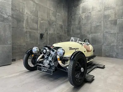 Morgan Threewheeler — L'icône britannique trois-roues, 14'000 km seulement — arrière