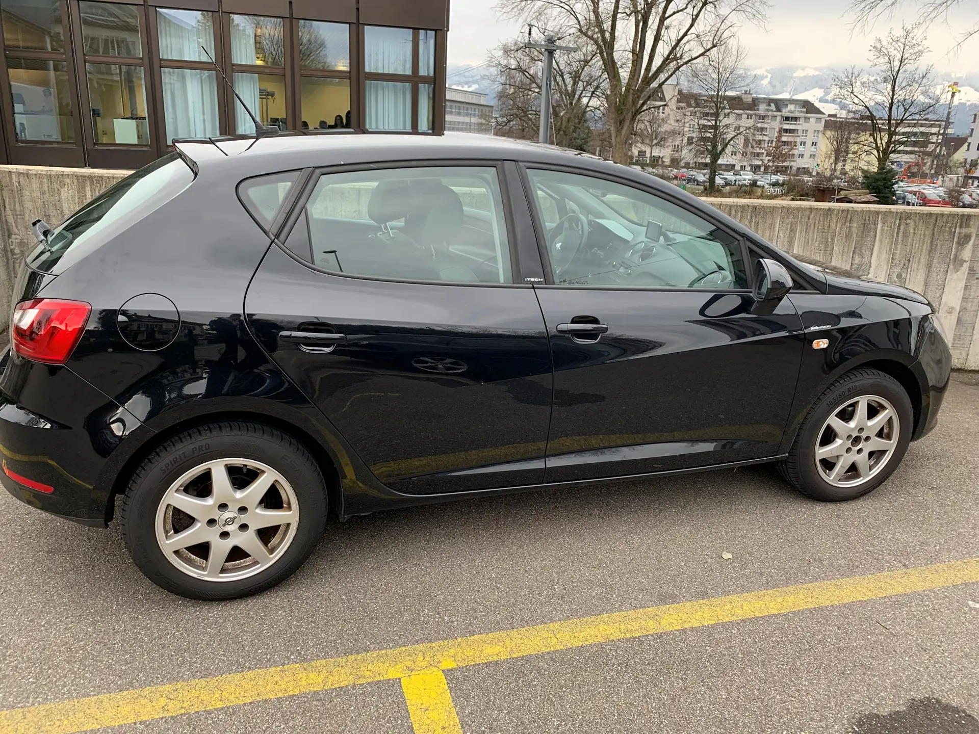 SEAT Ibiza 1.2 TSI EcoM — Citadine économique, sans sinistre, 150'000 km — Außenansicht