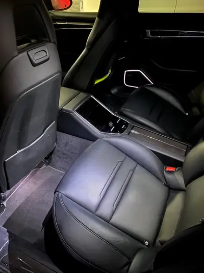 Porsche Panamera 4 E-Hybrid PDK — Berline hybride rechargeable haute performance, 80 000 km — detail