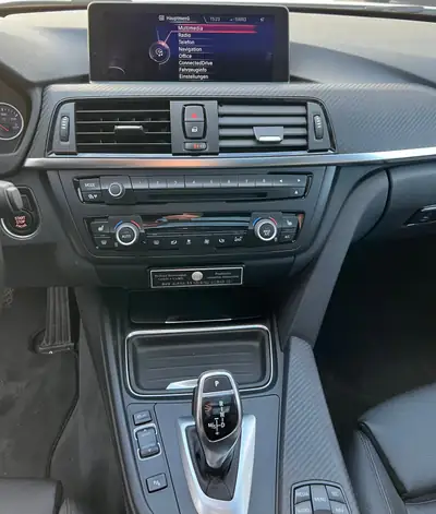 BMW-ALPINA B3 BiTurbo Touring — Performance 409 ch, xDrive intégral et prestige à l'état pur — cruscotto