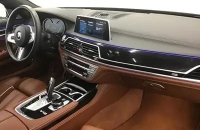 BMW M760Li xDrive — Berline de luxe 610 ch, seulement 65'000 km — Miniatur 10