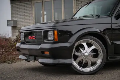 GMC Typhoon 1993 — SUV Muscle légendaire, Widebody Custom unique — côté