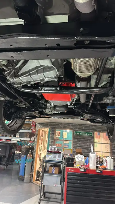 GMC Typhoon 1993 — SUV Muscle légendaire, Widebody Custom unique — Miniature 15