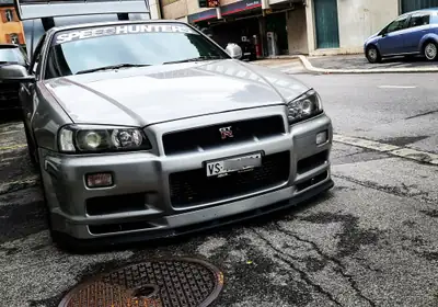 Nissan Skyline R34 — Coupé légendaire, 527 ch, boîte manuelle, sans sinistre — vista esterna