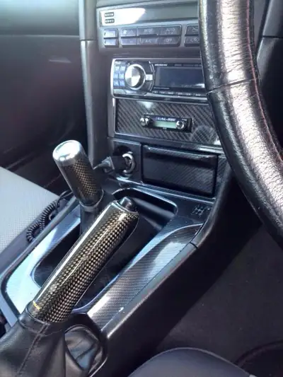 Nissan Skyline R34 — Coupé légendaire, 527 ch, boîte manuelle, sans sinistre — Miniatura 14