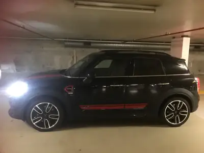 MINI Countryman John Cooper Works ALL4 — SUV compact sportif, 231 ch, faible kilométrage — vista esterna