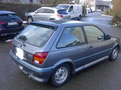 Ford Fiesta 1.6i XR2i 1991 — Citadine culte, moteur performant, kilométrage maîtrisé — côté