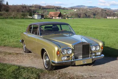 Rolls-Royce Corniche Fixed Head Coupé 1971 — Chef-d'œuvre britannique, 124'000 km — Miniature 8