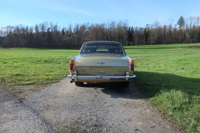 Rolls-Royce Corniche Fixed Head Coupé 1971 — Chef-d'œuvre britannique, 124'000 km — Miniature 7