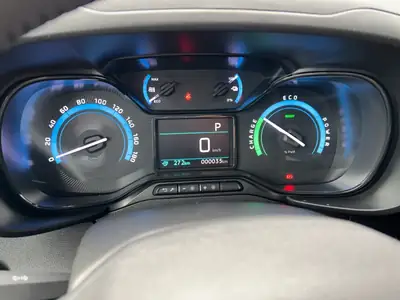 FIAT Doblo e-Doblo L1 50kWh — Monospace électrique suisse, quasi neuf — Miniatur 9