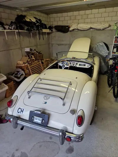 MG MGA 1958 — Cabriolet anglais classique, 79 ch de charme rétro — arrière