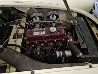 MG MGA 1958 — Cabriolet anglais classique, 79 ch de charme rétro — intérieur