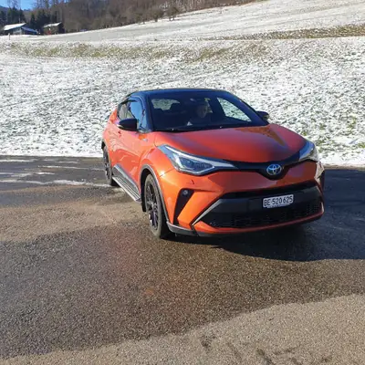 Toyota C-HR 2.0 HSD CVT — SUV compact hybride, première main, comme neuf — Miniature 8