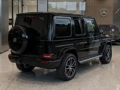 Mercedes-Benz G 400 d AMG Line — Le SUV légendaire en version diesel efficace — côté