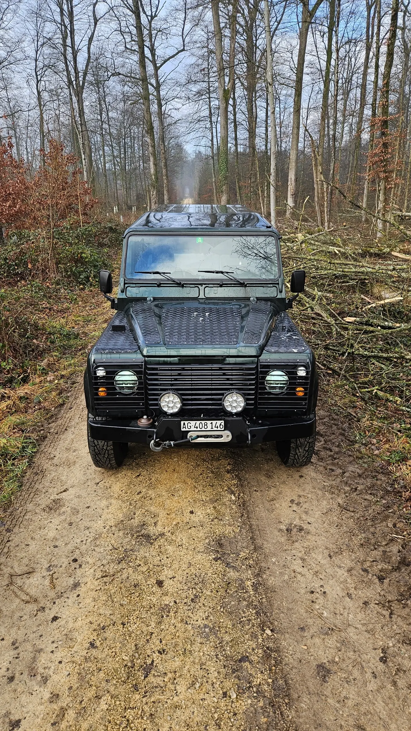 Land Rover Defender 110 SW — L'incontournable 4×4 diesel robuste, 9 places, faible kilométrage