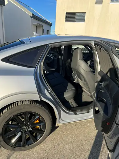 Audi e-tron 55 Sportback quattro — SUV électrique premium, 38 500 km seulement — Miniatura 10