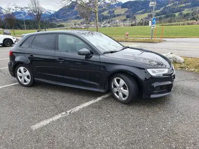 Audi S3 Sportback 2.0 TFSI quattro — Berline sportive 301 ch, 47 000 km seulement — fianco