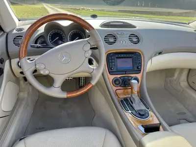 Mercedes-Benz SL 600 — Cabriolet légendaire, 500 ch et état d'origine exceptionnel — Miniatura 9