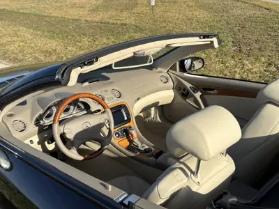 Mercedes-Benz SL 600 — Cabriolet légendaire, 500 ch et état d'origine exceptionnel — Miniatura 13