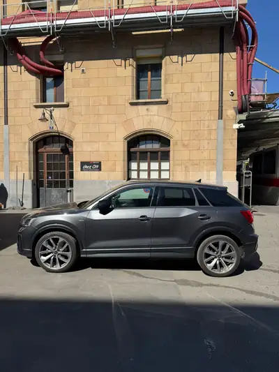 Audi Q2 35 TFSI S Line 2023 — Élégance urbaine et efficacité énergétique — Außenansicht