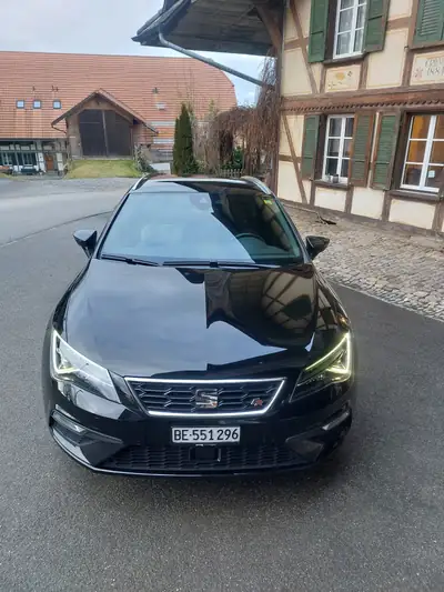 SEAT Leon ST 1.5 TGI CNG — Break écologique bi-carburant, 90'000 km, sans accident — vue extérieure