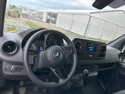 Mercedes-Benz Sprinter 311 CDI — Utilitaire robuste, faible kilométrage, 6 places — Miniatura 10