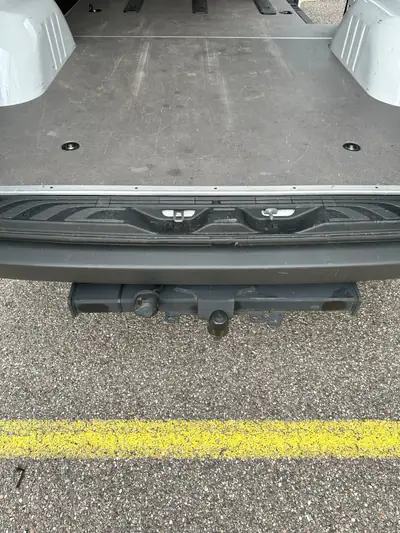 Mercedes-Benz Sprinter 311 CDI — Utilitaire robuste, faible kilométrage, 6 places — Miniatura 17