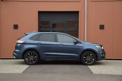 Ford Edge 2.0 TDCi ST-Line 4WD — SUV robuste diesel, toit ouvrant panoramique — tableau de bord