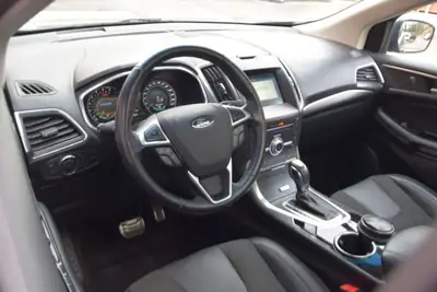 Ford Edge 2.0 TDCi ST-Line 4WD — SUV robuste diesel, toit ouvrant panoramique — Miniature 12