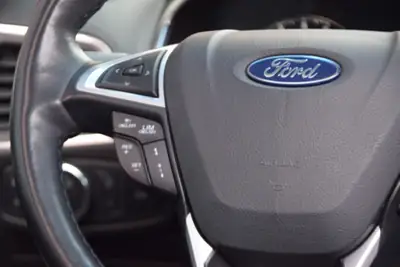 Ford Edge 2.0 TDCi ST-Line 4WD — SUV robuste diesel, toit ouvrant panoramique — Miniature 24