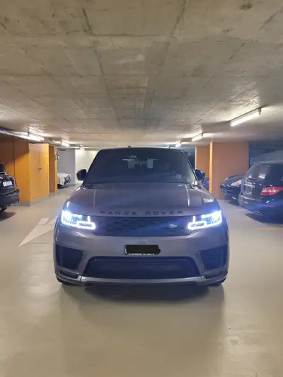 Land Rover Range Rover Sport 3.0 SDV6 — SUV premium diesel, 63 500 km seulement — côté