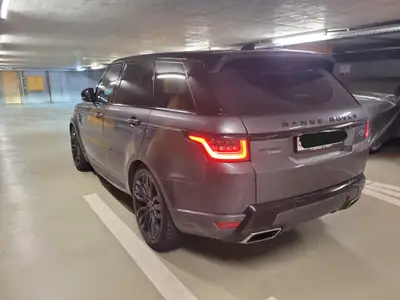 Land Rover Range Rover Sport 3.0 SDV6 — SUV premium diesel, 63 500 km seulement — arrière