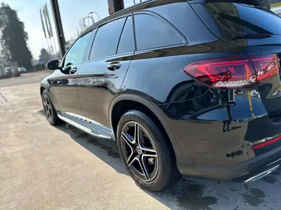 Mercedes-Benz GLC 300 AMG Line 4Matic — SUV premium 258 ch, hybride mild, 62000 km — interni