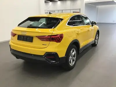 Audi Q3 40 TDI Attraction quattro — SUV compact diesel, 42'000 km, traction intégrale — fianco