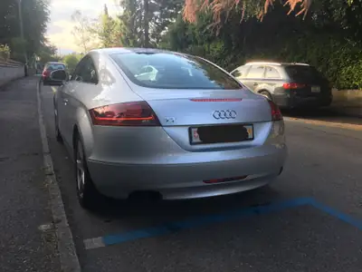 Audi TT Coupé 2.0 TFSI — Design iconic S-Line, 200 ch et moins de 100 000 km — Heckansicht