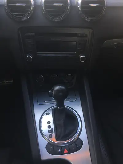 Audi TT Coupé 2.0 TFSI — Design iconic S-Line, 200 ch et moins de 100 000 km — Armaturenbrett