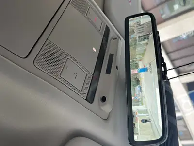 Land Rover Defender 110 P400e — Hybride rechargeable premium, 39'000 km seulement — dettaglio