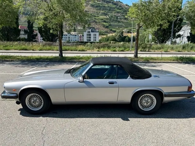 Jaguar XJ-S V12 5.3 L Convertible — Cabriolet mythique, 275 ch de prestige britannique